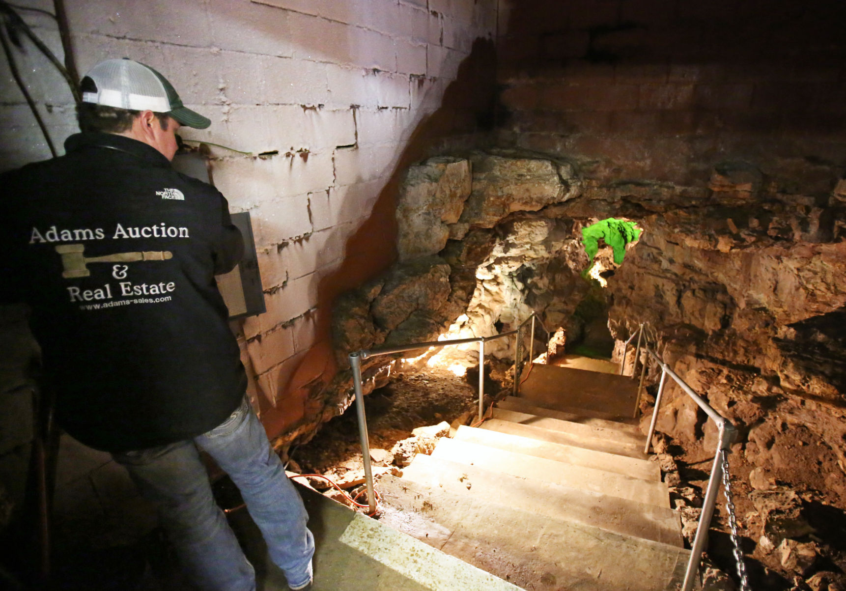Kickapoo Indian Caverns